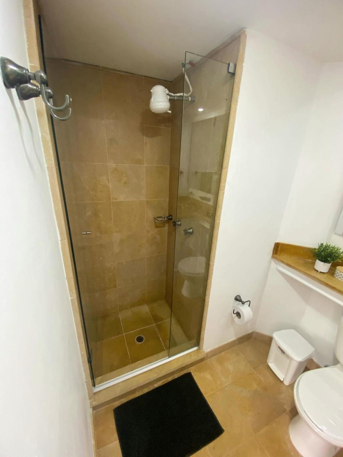 Cabrero 1008 Apartamento *